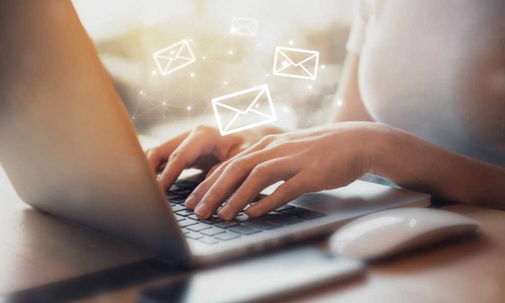 How to Write an Introductory Email to New Clients
